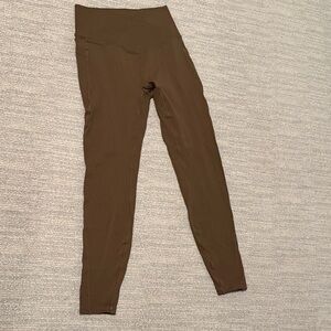 Halara 7/8 Leggings in Teak - Small